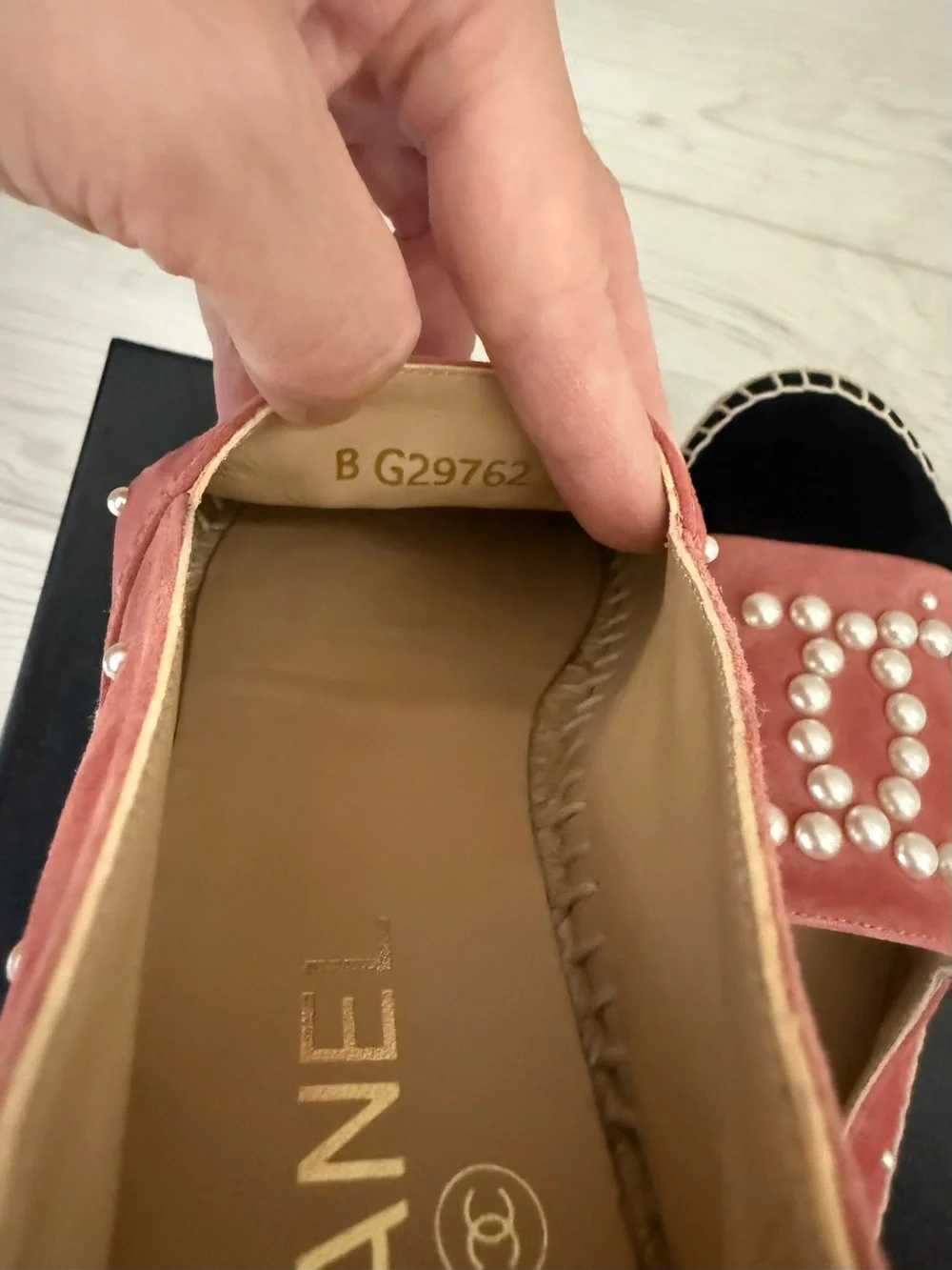 Chanel 2017 Interlocking Pearl CC Logo Espadrilles Size 35 EU 💗